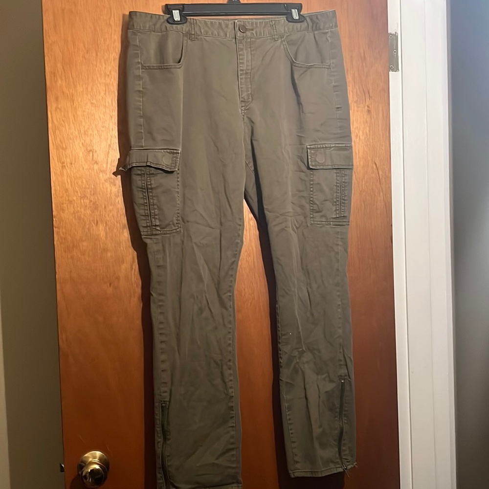 Coldwater Creek Green Cargo Zipper Ankle Pants Size 16